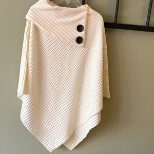 Women's Cream Ribbed Button-Front Cape